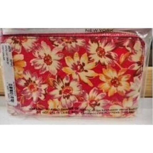 NEW WITH TAGS COACH VINTAGE DAISY SCRIPT PRINT WRISTLET - Picture 2 of 5